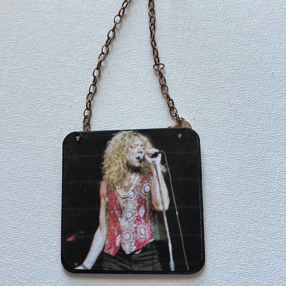 Robert Plant Ornament - Picture 2 of 3